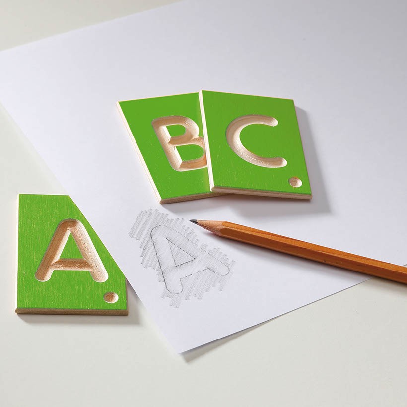 Erzi Lernspiel Großbuchstaben, 29 Teile Erzi Lernspiel Großbuchstaben, 29 Teile